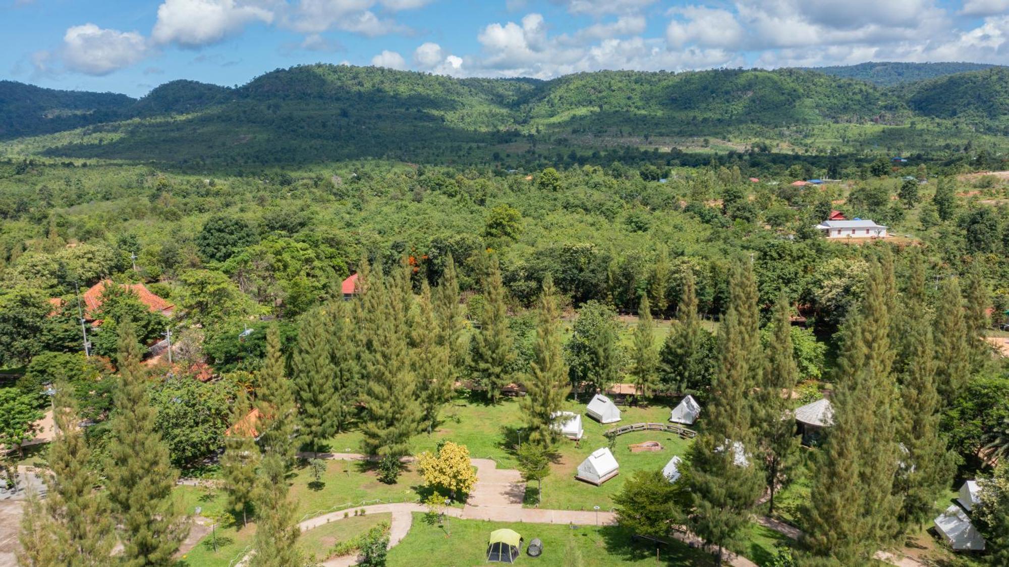 Phum Domnak Domrey Resort Chambok Dış mekan fotoğraf